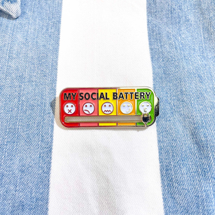 5 States Emoji Social Battery Slipping Lapel Pin