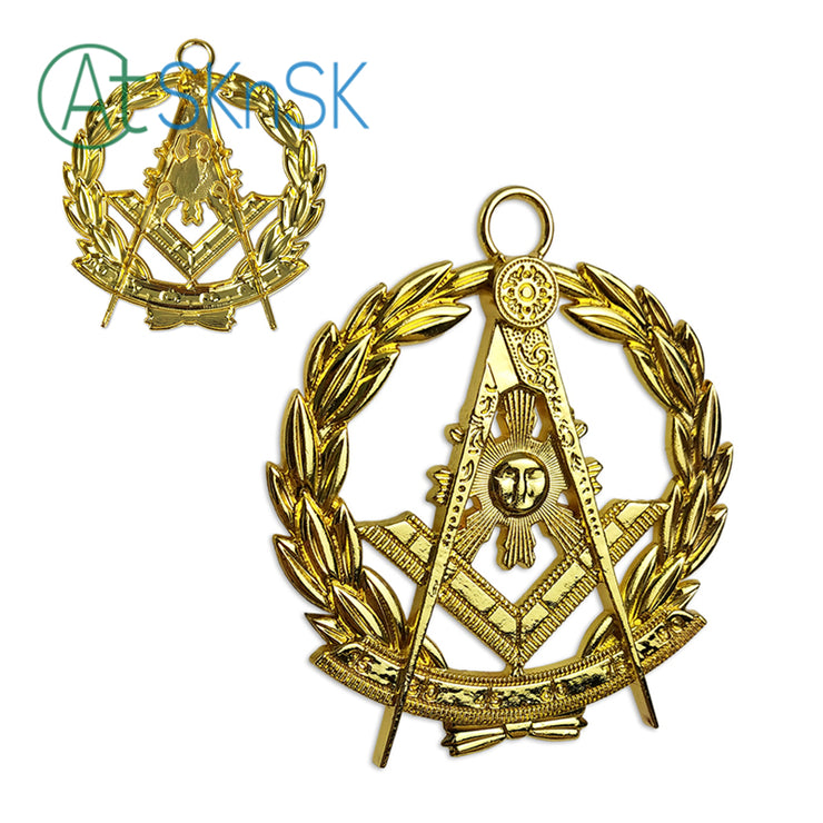 Masonic Past Master Gold Jewel Pendant the Square & Compass Symbol